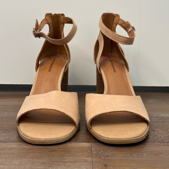 Lucky Brand Solinio Sandal Tan Leather Stacked Heel Boho Spring Summer Size 10 - Picture 2 of 10